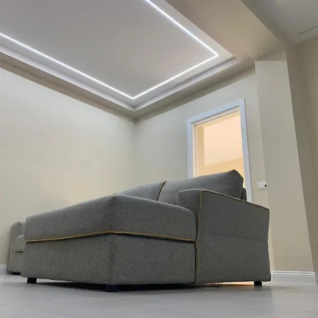Penthouse Aureliana Attico Con Piscina A Apartment *